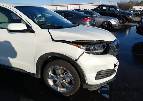 2019 Honda Hr-V Lx z USA, uszkodzony, nr VIN 3CZRU5H30KM703017
